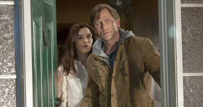 detrás de las paredes