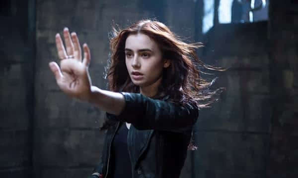 cazadores de sombras: ciudad de hueso