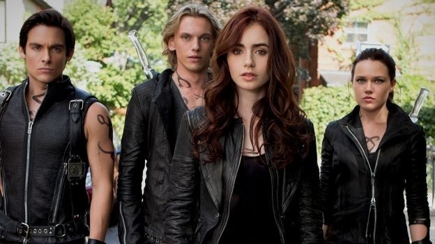 cazadores de sombras: ciudad de hueso