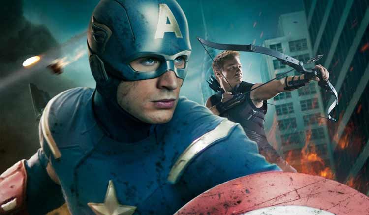 capitán américa junto a ojo de halcón en los vengadores