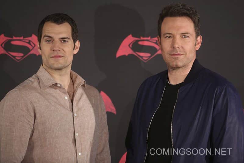 mexico city, mexico - march 19: british actor henry cavill, american actor ben affleck pose for pictures during the batman v superman movie photocall at st regis hotel on march 19, 2016 in mexico city, mexico. (photo by hector vivas/latincontent/getty images)