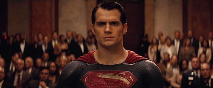henry cavill sigue siendo superman