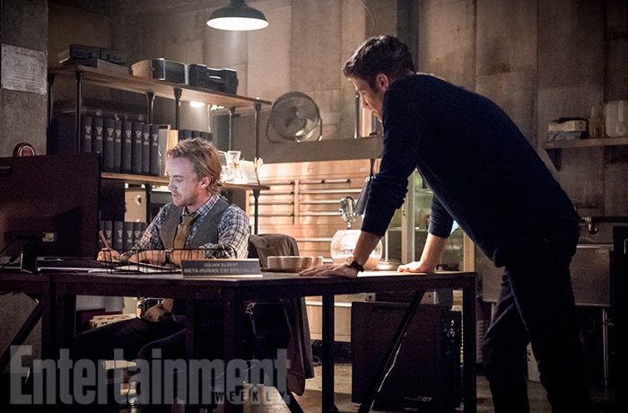 the flash -- "paradox" -- image: fla302b_0155b.jpg -- pictured: tom felton as julian albert and grant gustin as barry allen -- photo: dean buscher/the cw -- © 2016 the cw network, llc. all rights reserved.