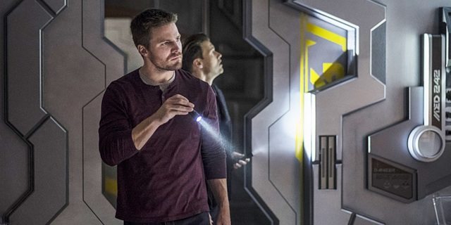 stephen amell legends