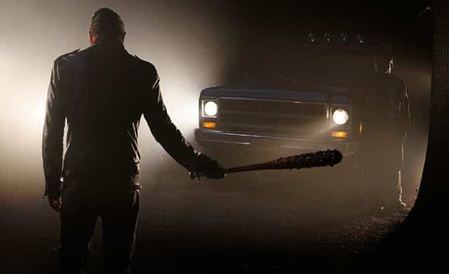 robert kirkman justifica las muertes de 'the walking dead' en el 7x01