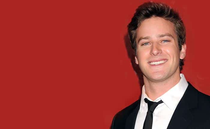 dwayne johnson pide a armie hammer como shazam en el dceu