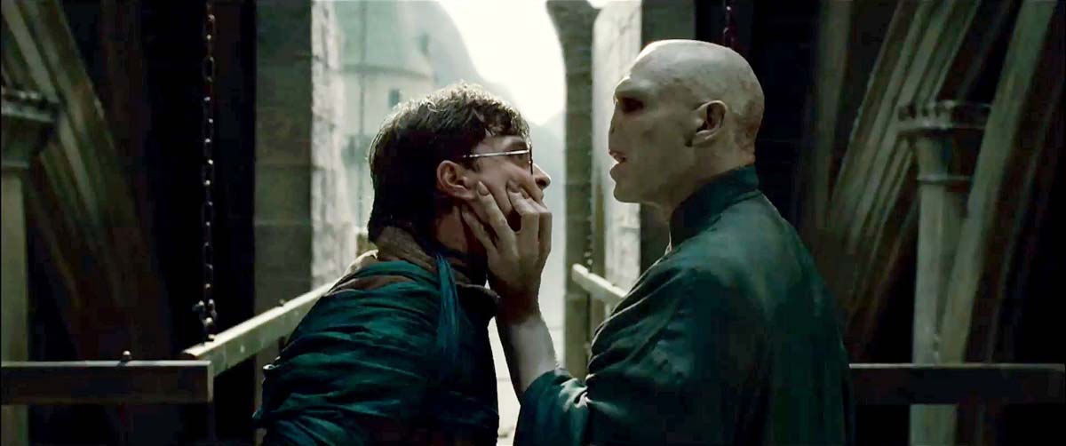 harry potter contra voldemort en harry potter y las reliquias de la muerte. parte 2