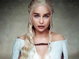 daenerys targaryen tiene nuevo trono en las nuevas imágenes de 'juego de tronos'