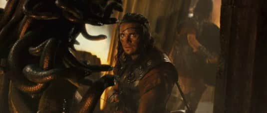 crítica de furia de titanes