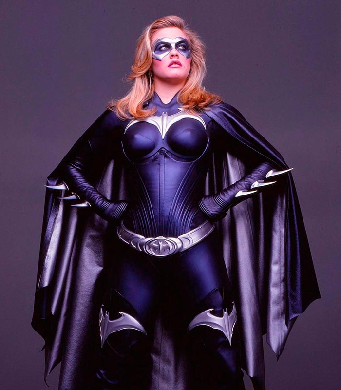 las 50 superheroínas más sexys del cine de superhéroes - alicia silverstone batgirl