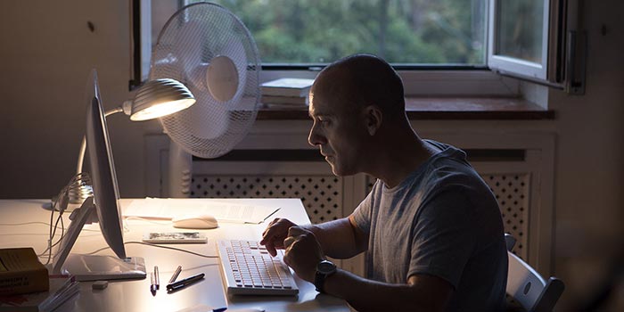 el autor en los premios forqué