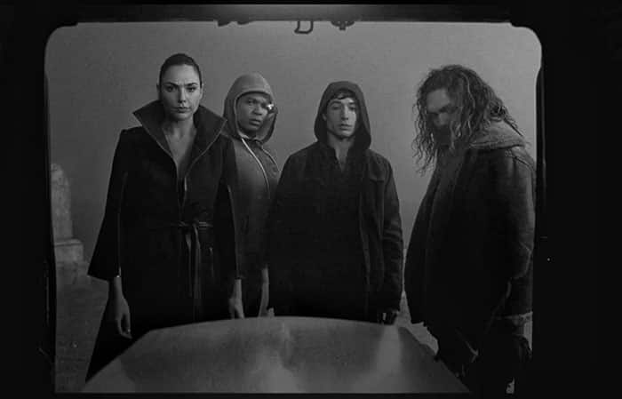 escena eliminada de la liga de la justicia (2017) muy "creepy"