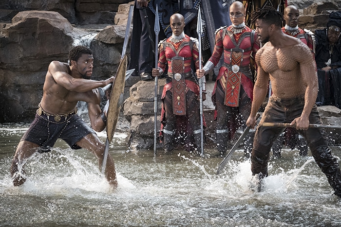 escenas de lucha black panther