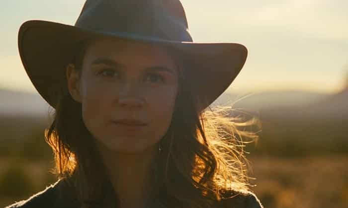 emily en el 2x09 de westworld