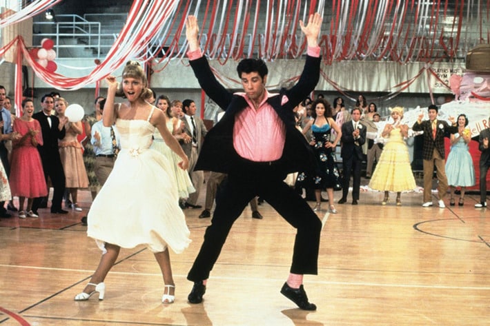 grease escena del baile