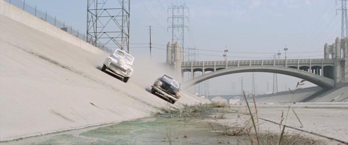 escena carrera de coches en grease