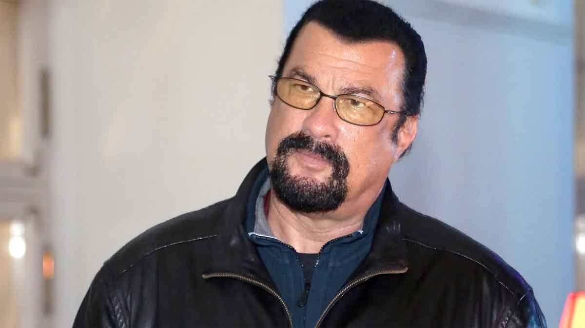 steven seagal casi protagonizó una película de batman