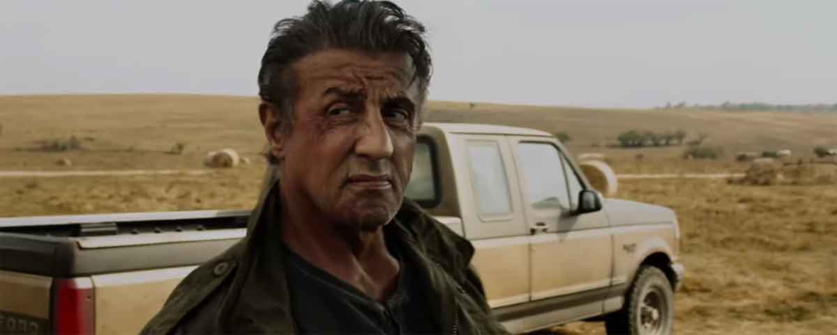 primeras críticas de rambo v: avalancha de violencia impresionante