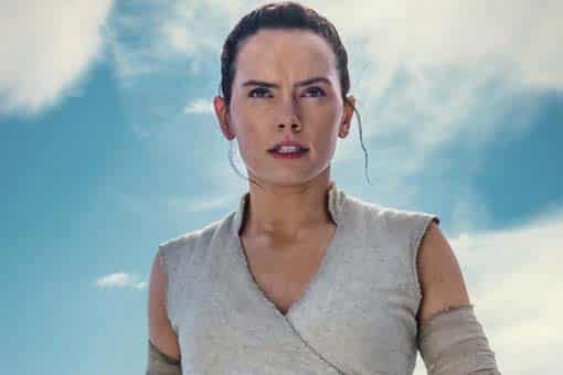 star wars: el ascenso de skywalker. nuevas imágenes muestran a rey en el lado oscuro de la fuerza