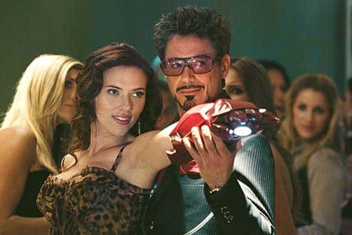 podríamos ver a iron man de robert downey jr. en viuda negra (black widow)!!!