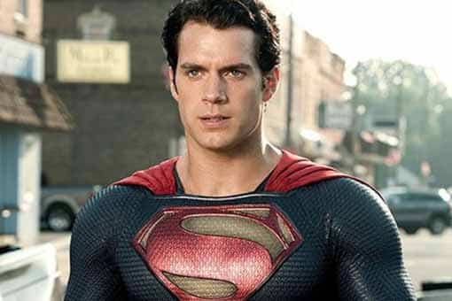 henry cavill (superman) podría regresar al dceu gracias a una nueva película