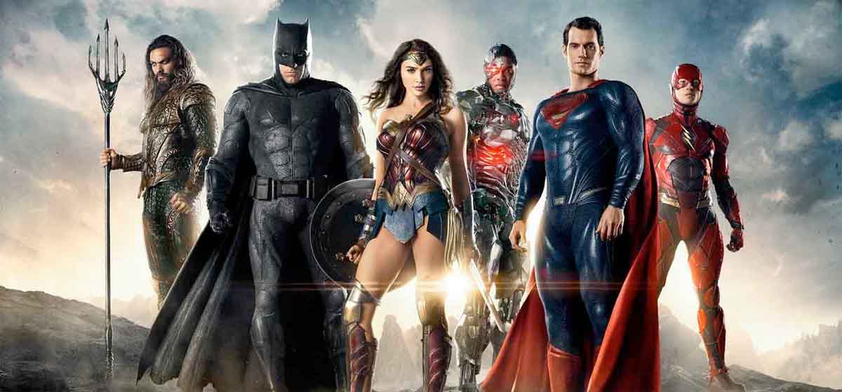 la forma correcta de ver las películas del universo dc comics