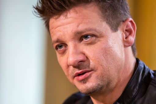 rumor: jeremy renner podría continuar como hawkeye en marvel