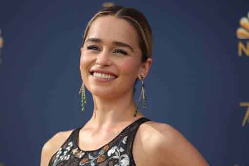 emilia clarke se propone para ser la próxima agente 007