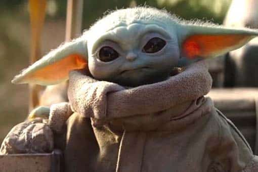 disney denuncia a los vendedores no oficiales de baby yoda
