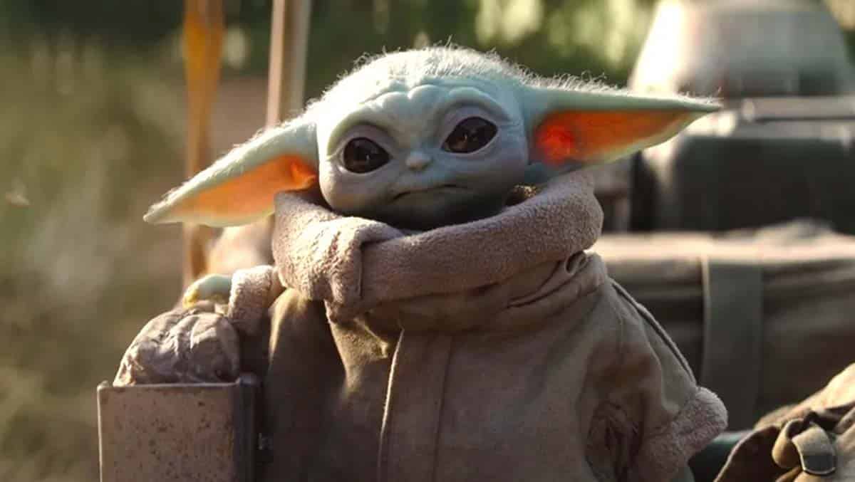 disney denuncia a los vendedores no oficiales de baby yoda