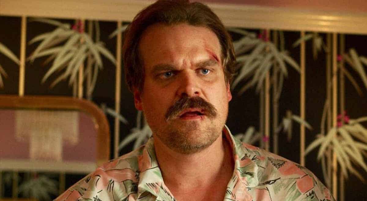 stranger things: david harbour habló sobre el final de su personaje