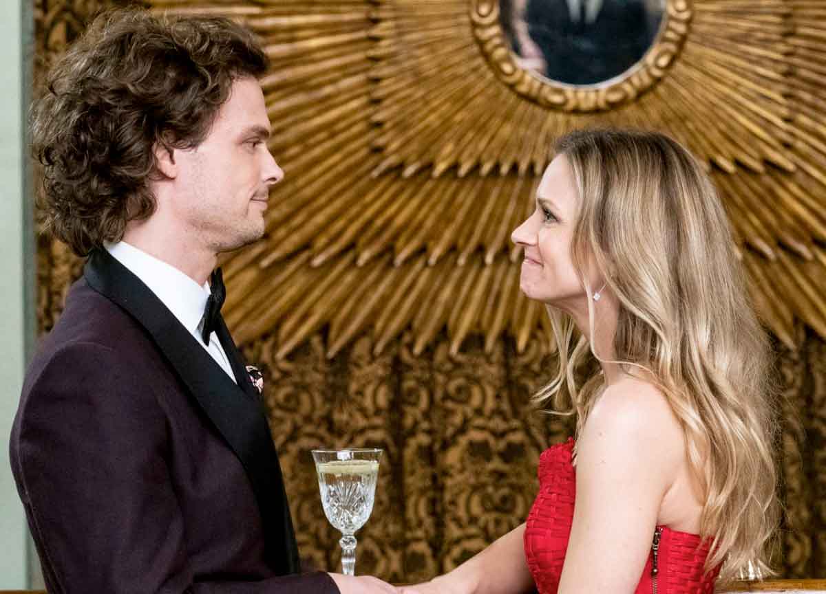 mentes criminales: ¿habrá una relación romántica entre jj y reid?