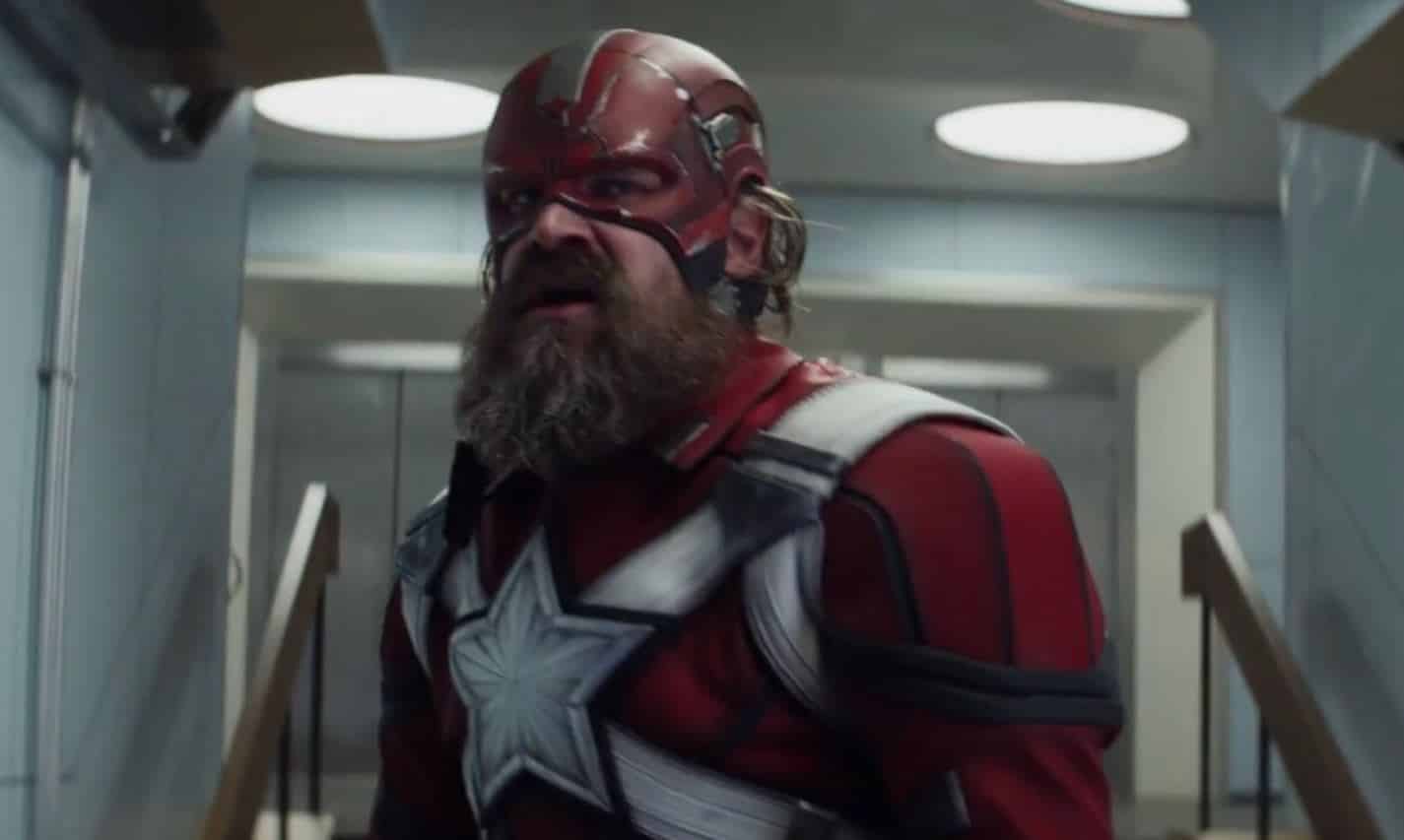 guardián rojo viuda negra david harbour