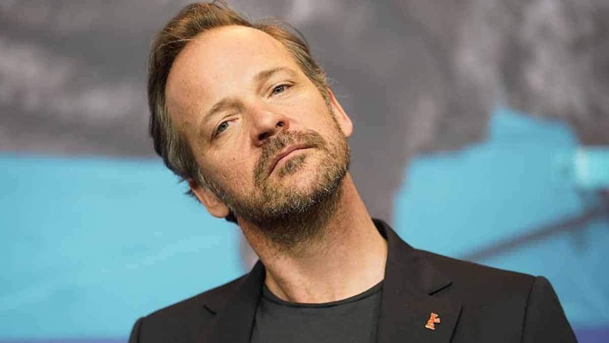 the batman: peter sarsgaard adelantó cómo será su personaje