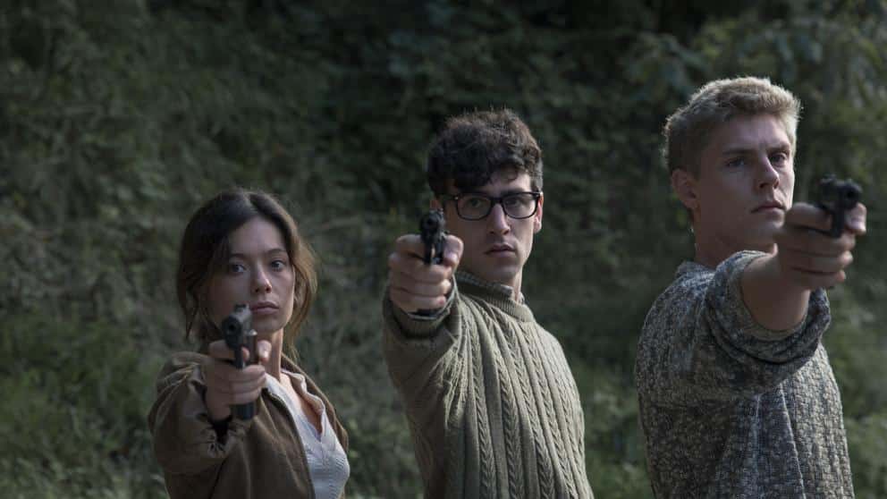 espectacular miniserie que explica como empezó eta, aquí os dejamos la crítica de la línea invisible, con àlex monner y melitón manzanas.