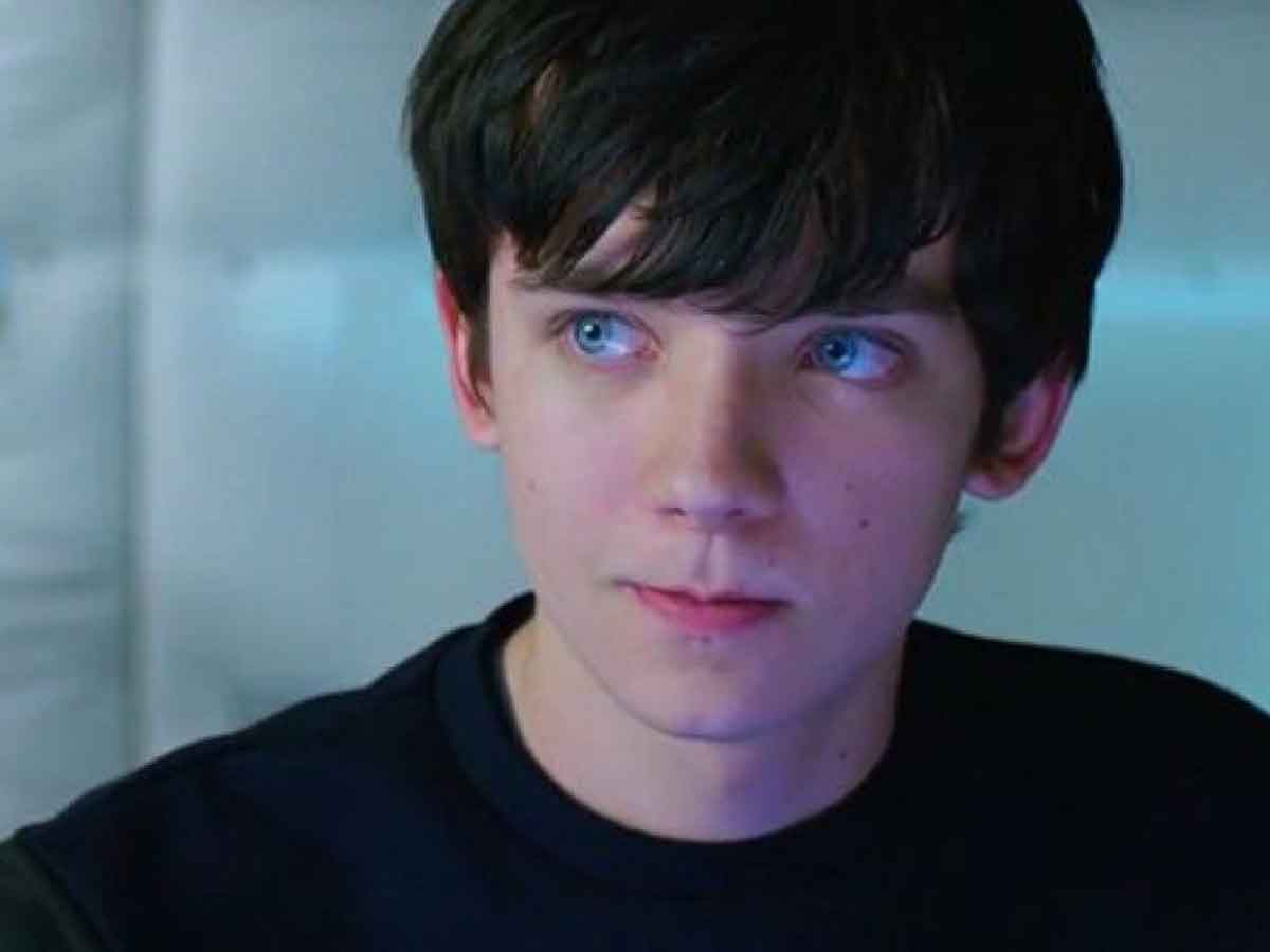 asa butterfield comenta la experiencia de perder el papel de spider-man