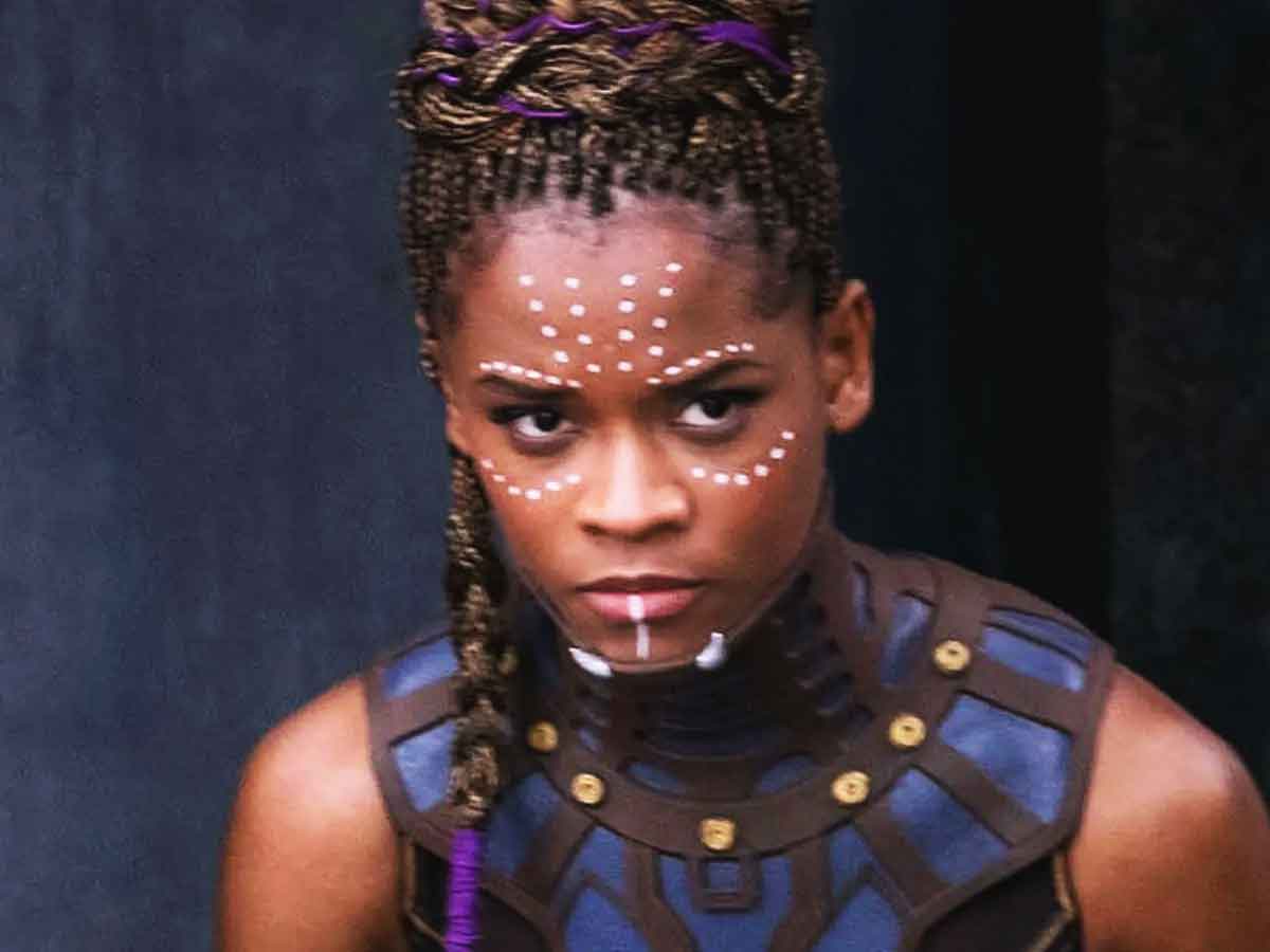 letitia wright como shuri en black panther: wakanda forever