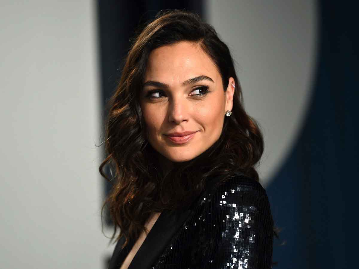 gal gadot comparte su prueba de coronavirus antes de volver al rodaje