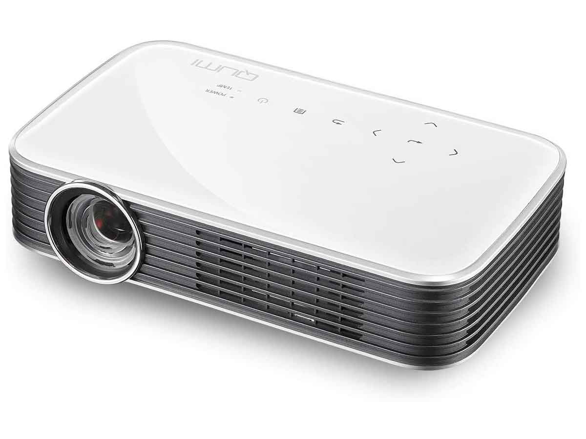 los mejores mini proyectores que revolucionan el cine en casa