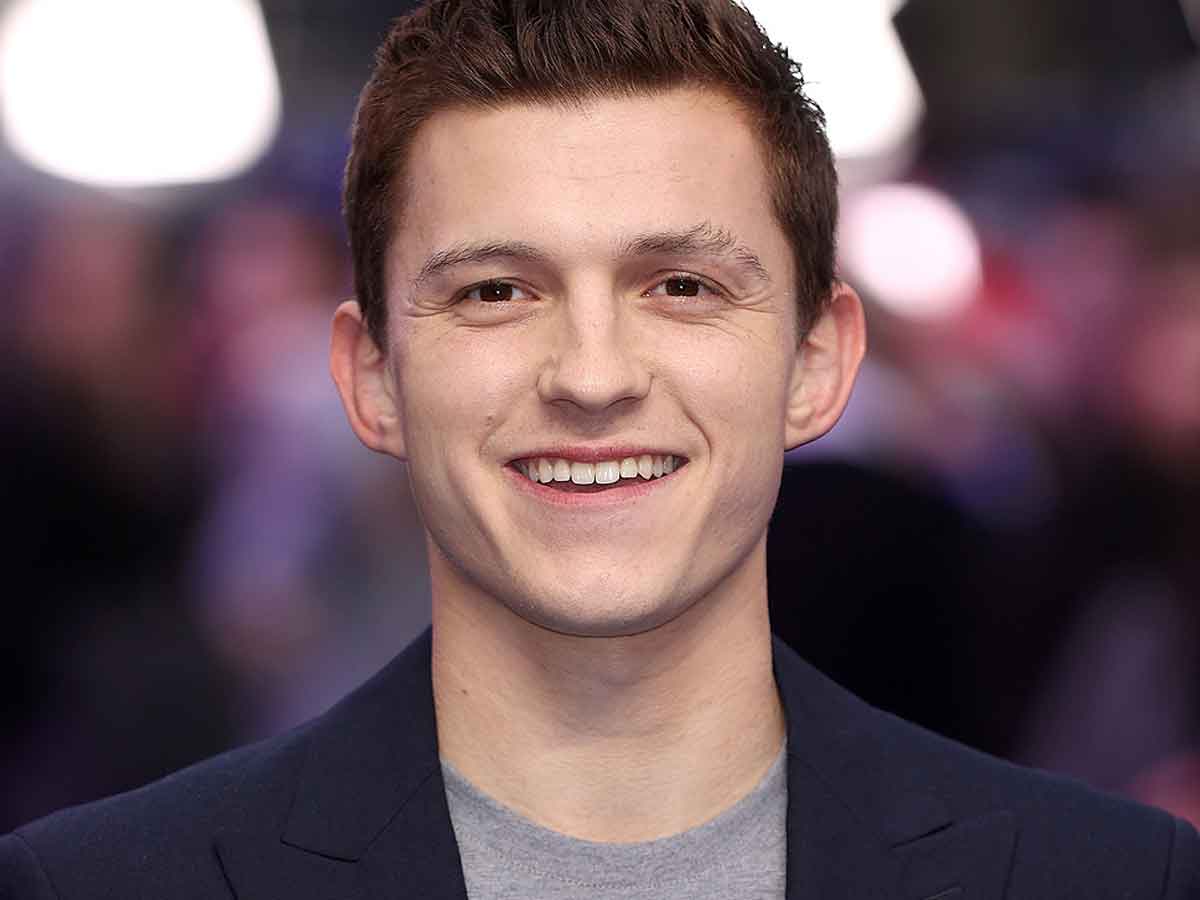 tom holland está muy feliz con la película de uncharted