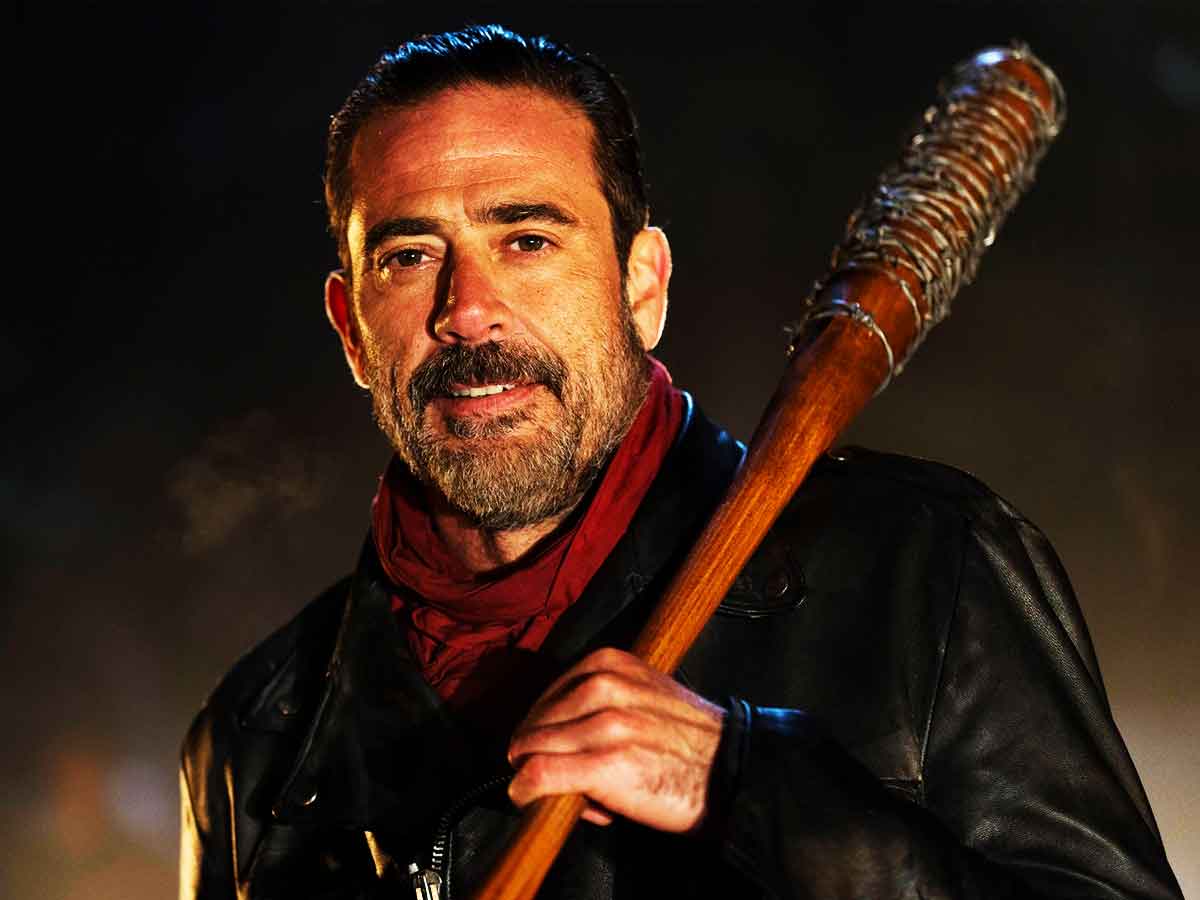 the walking dead prepara el debut de la lucille real