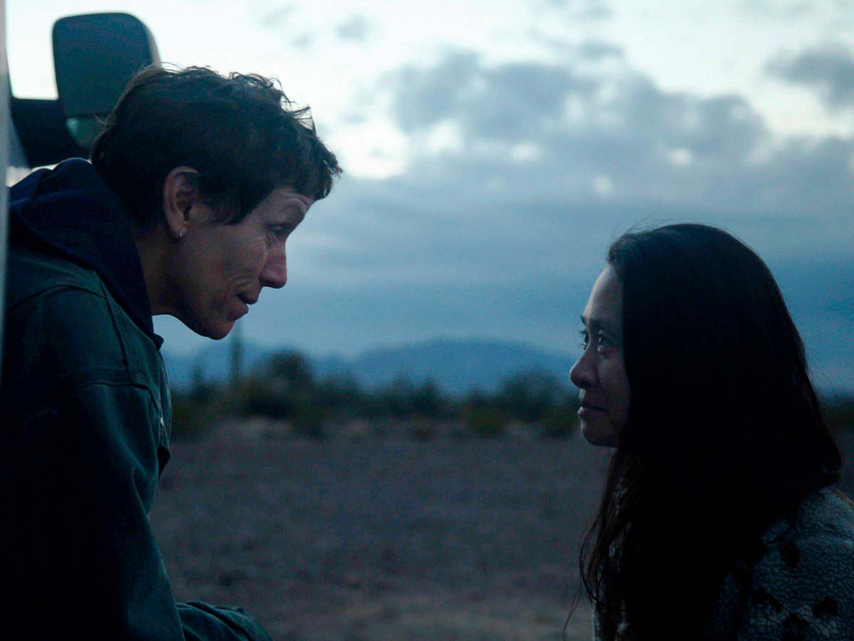 la directora los eternos cambia a los superhéroes por drácula