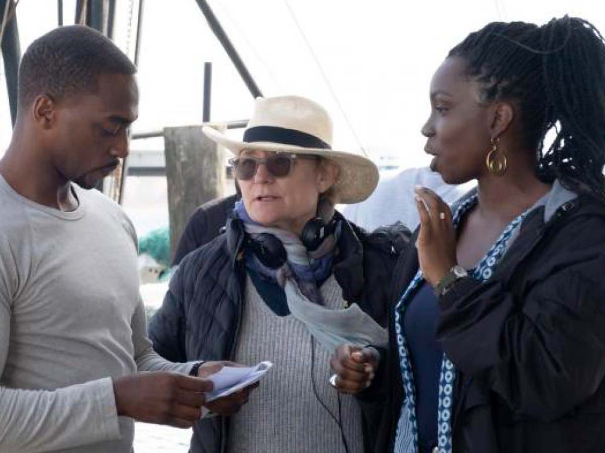 kari skogland durante el rodaje de falcon y el soldado de invierno