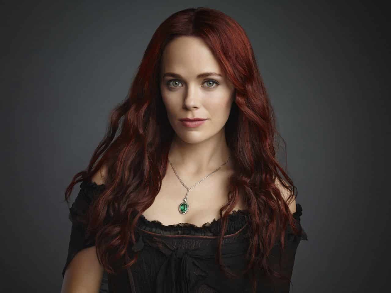 katia winter de sleepy hollow se une a the boys