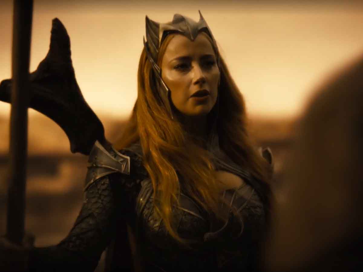 amber heard comparte un vídeo con el ajustado traje de mera