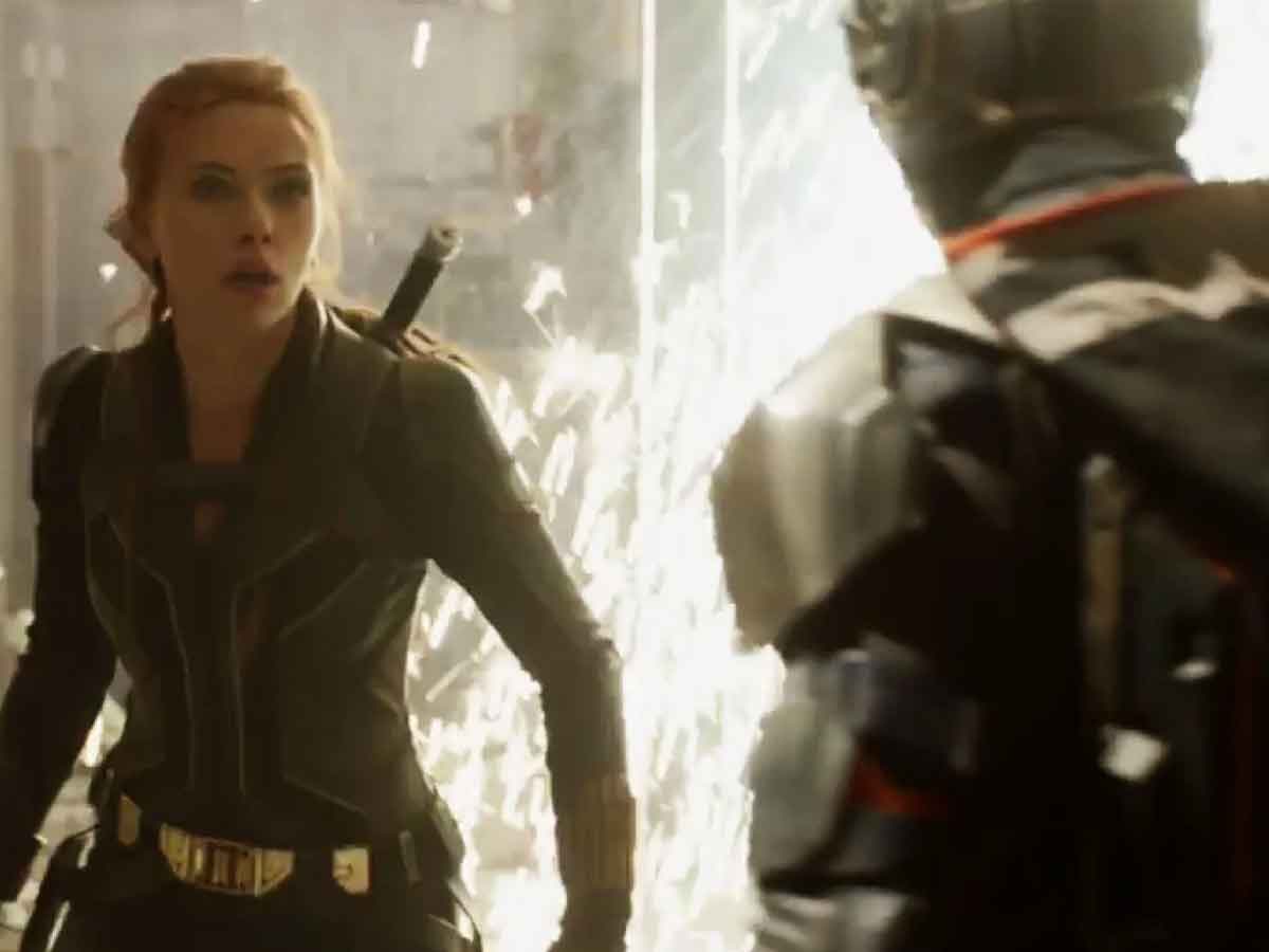 una frase de los vengadores (2012) podría revelar a la villana de viuda negra