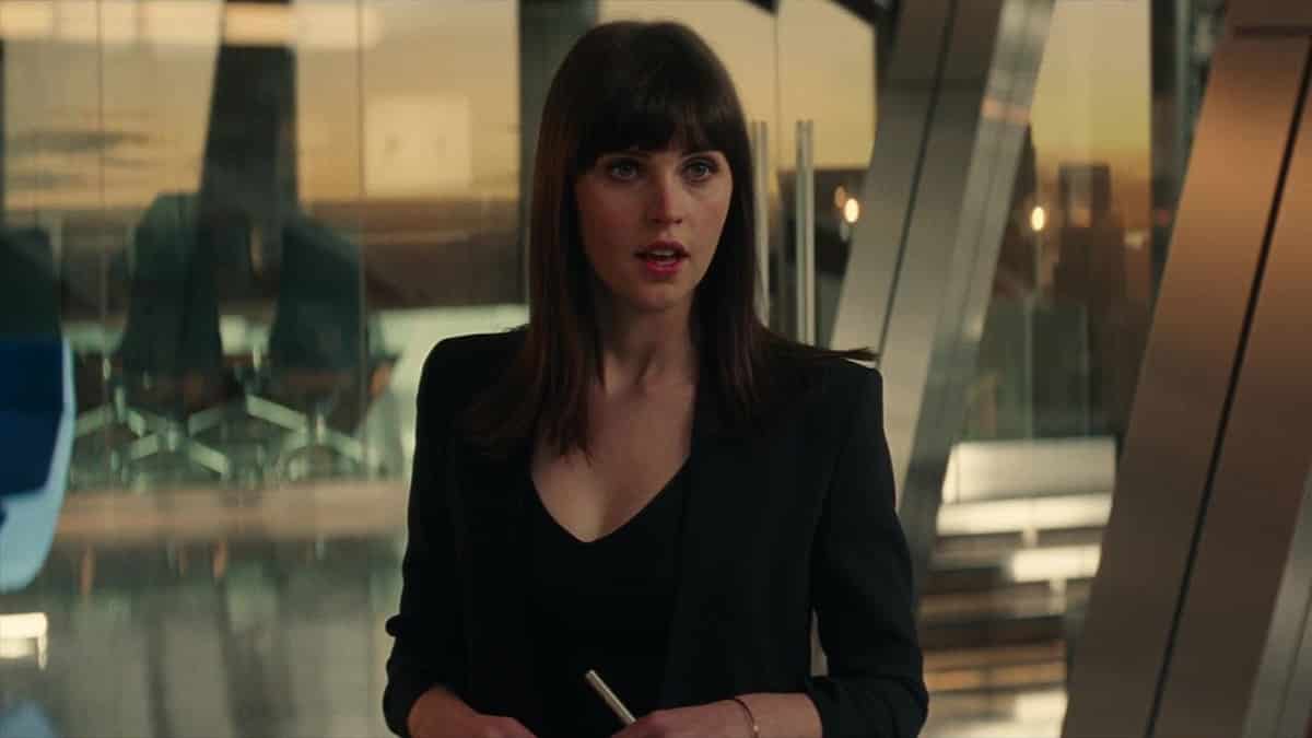 felicity jones podría tener un papel en el spiderverse