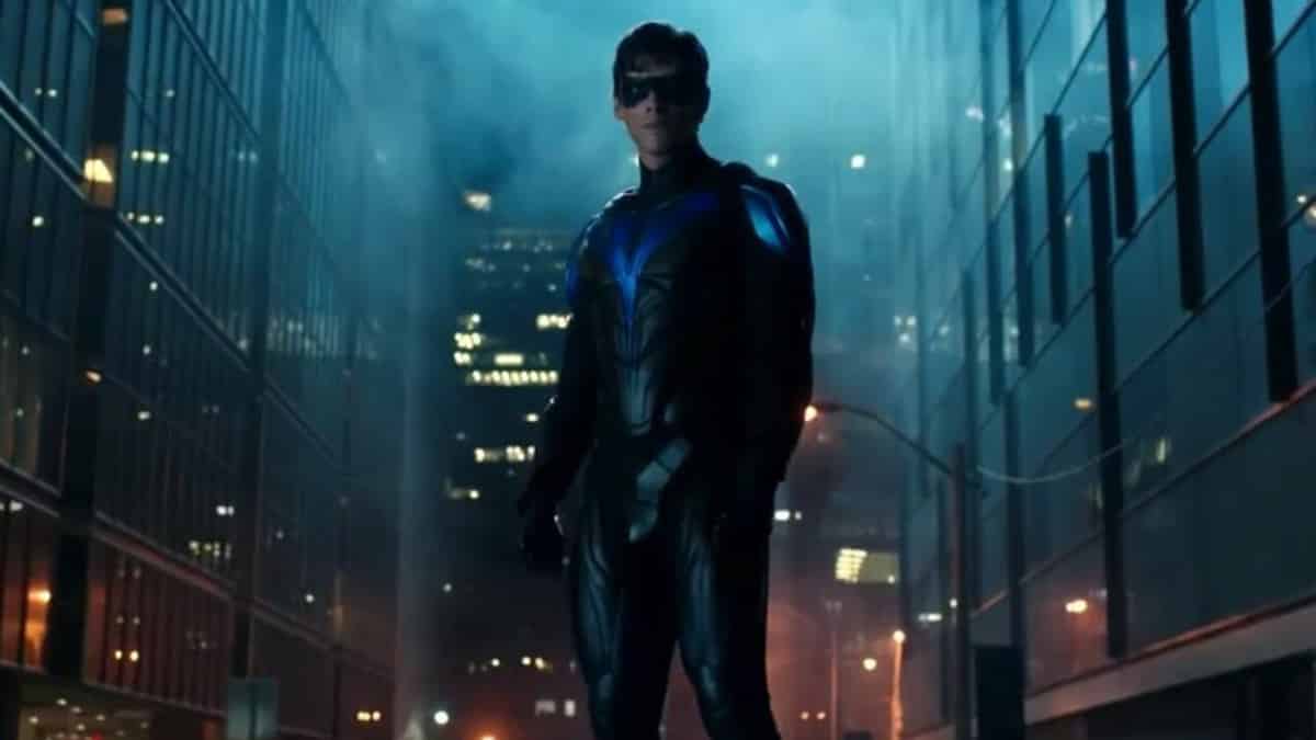 titans. la película de nightwing aún es una realidad, según su director