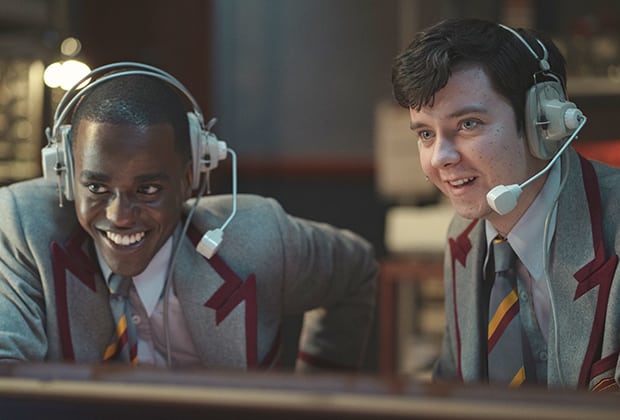 sex education: ¡mira las primeras imágenes de la temporada 3!