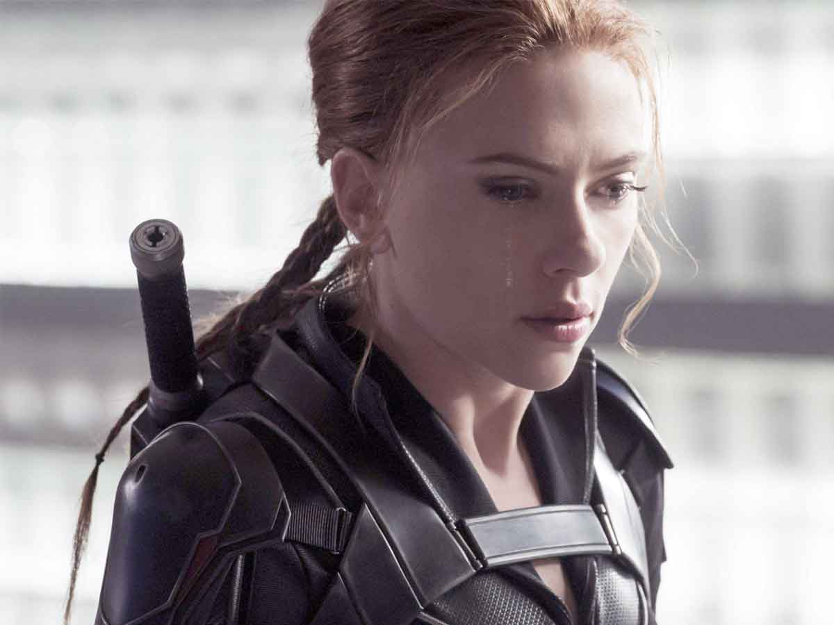 continúa la batalla entre scarlett johansson y disney